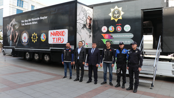 Narko TIR İle Sultanbeyli’de Uyuşturucuyla Mücadele Ediyor!