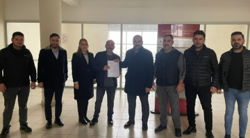 İYİ Partili Öztürk Mazbatasını Aldı