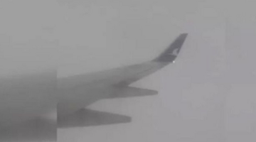 Antalya’da uçağa yıldırım düştü!