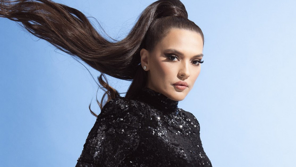Demet Akalın’ın kıyafeti gündem oldu! Akalın, ne dedi?