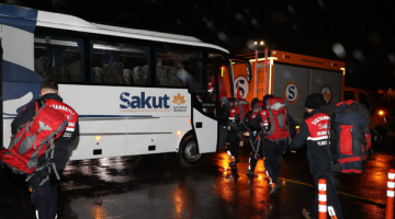 SAKUT depremzedeler için yola çıktı