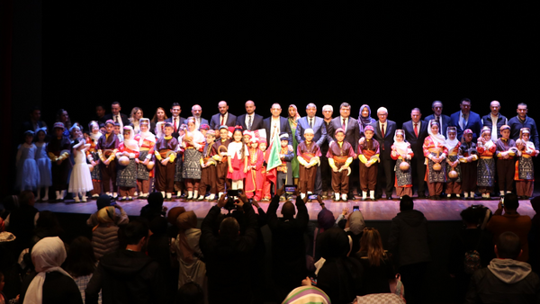 Sultanbeyli’de 23 Nisan’da Miniklerden Özel Gösteri