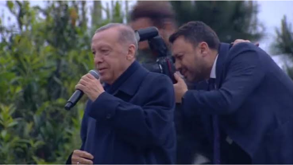 Cumhurbaşkanı Erdoğan Kısıklı’da Halka Hitap Ediyor
