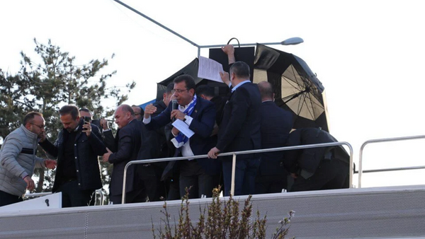 İmamoğlu’nun mitinginde taşlı saldırıda 13 gözaltı