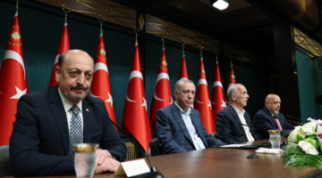 Cumhurbaşkanı Erdoğan, kamu işçilerinin zam oranını açıkladı