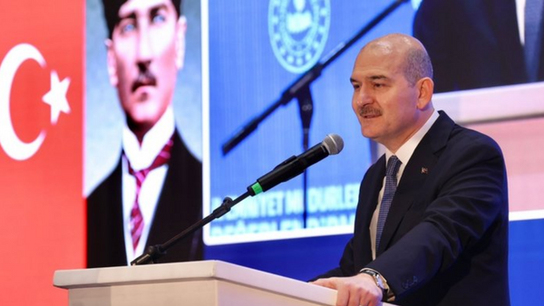 Polis olmanın yaş şartı değiştirildi!