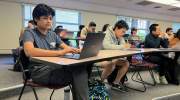 14 yaşında üniversiteyi bitirip, SpaceX’in çalışanı oldu