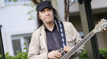 Erkin Koray hayatını kaybetti