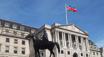 İngiltere Merkez Bankası faiz artırdı