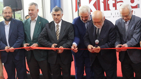 Sultanbeyli 7. Kitap Fuarı Yoğun Katılımla Başladı