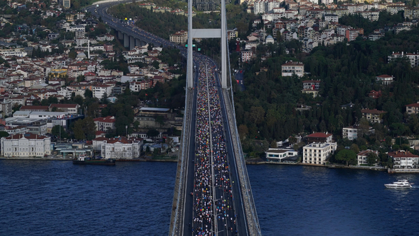 TÜRKİYE İŞ BANKASI 45. İSTANBUL MARATONU GERÇEKLEŞTİRİLDİ