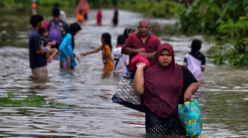 Tayland’da Sel 6 Can Aldı!