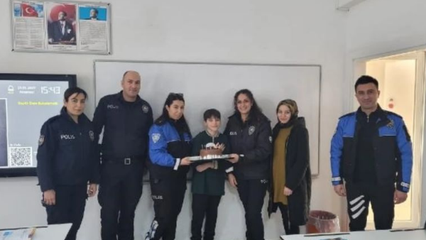 Şehit Polis Memuru Emrah Bayın’ın Oğlu Yunus Emre’nin Sürpriz Doğum Günü Kutlaması