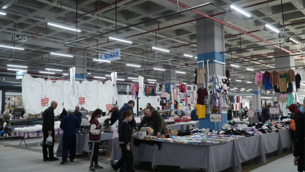 ÜMRANİYELİLER’in Yeni Alışveriş Adresi Yamanevler Kapalı Pazar Alanı Açıldı