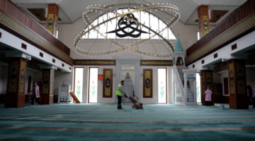 Sultanbeyli’de Camilere Özel Bakım
