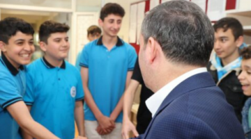 Başkan Ali Tombaş Okulları Ziyaret Etti