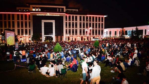 Sancaktepe’de Dev Ekranda Milli Maç Heyecanı