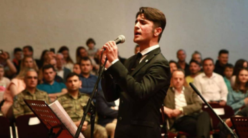 Hem Oyunculukta Hem Müzikte İddialı  Oğulcan ÖNEN