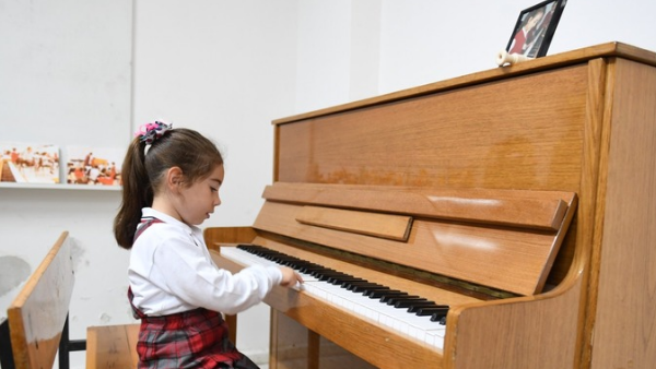 YETENEK SINAVIYLA ÖĞRENCİ ALAN İLKOKUL VE ORTAOKULLARA BAŞVURU KILAVUZU YAYIMLANDI