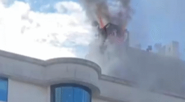 Pendik’te Özel Hastane Çatısında Yangın Panigi