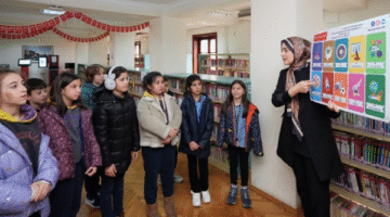 “KÜTÜPHANELERDEYİZ” ETKİNLİĞİYLE ÖĞRENCİLER, KÜTÜPHANELERDE BİLGİ VE BECERİ KAZANIYOR