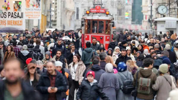 İstanbul’a Soğuk Hava Uyarısı: Bahar Gidiyor, Dondurucu Soğuk Geliyor