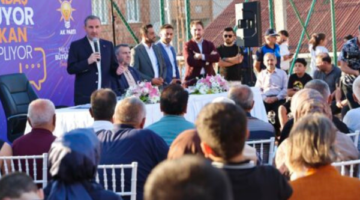 HAMİDİYE’DE HALK GÜNÜ PROGRAMINA YOĞUN İLGİ