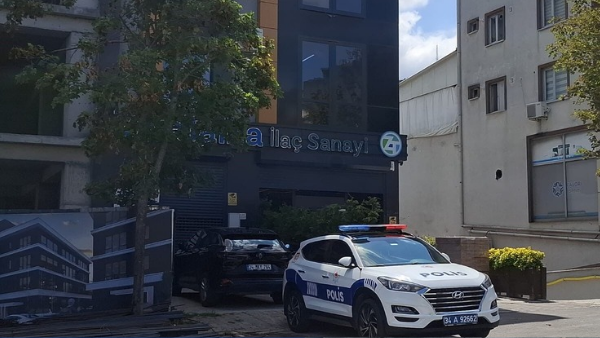 Ataşehir’de ecza deposuna silahlı saldırı!